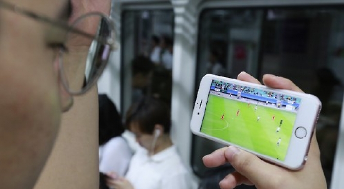 Foreign, local firms vie for web-based broadcasting market in Korea