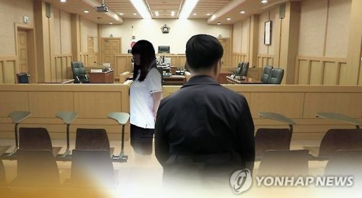 '내연관계' 처조카에게 성노예 계약서 강요한 이모부