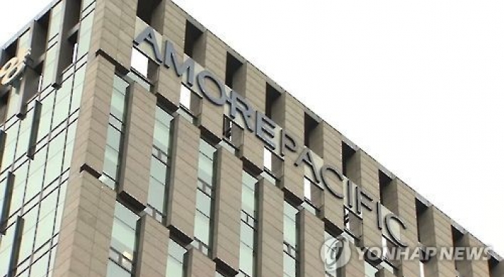 AmorePacific sinks on sales slump, THAAD woes