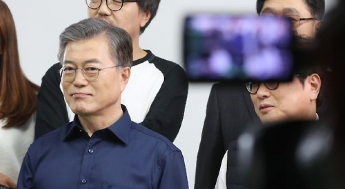 Moon says acting president in same boat with president