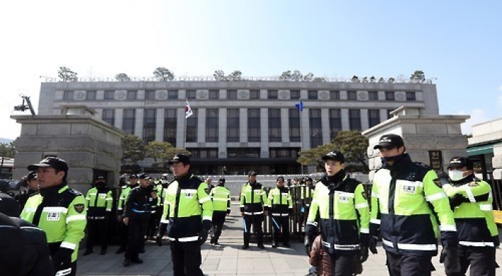 Police tighten security ahead of impeachment ruling