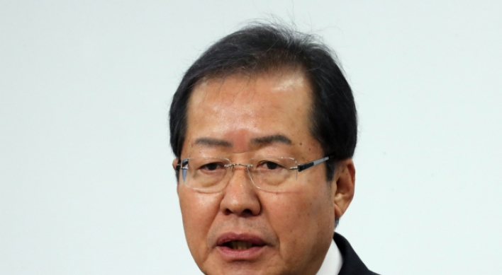 Hong steps up rhetoric against Moon