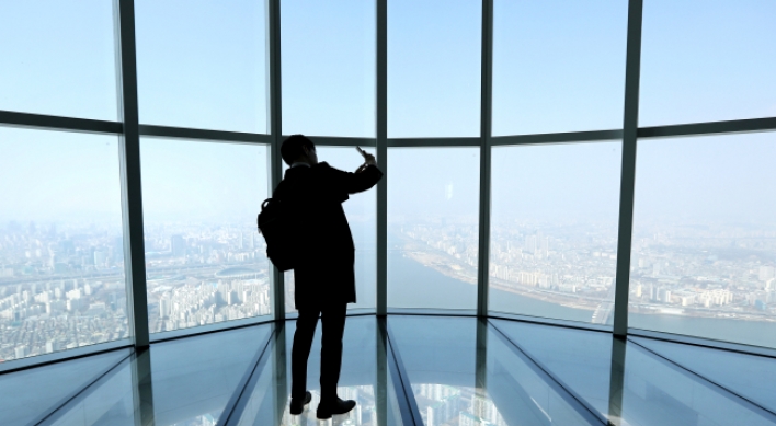 Lotte skyscraper gets press viewing