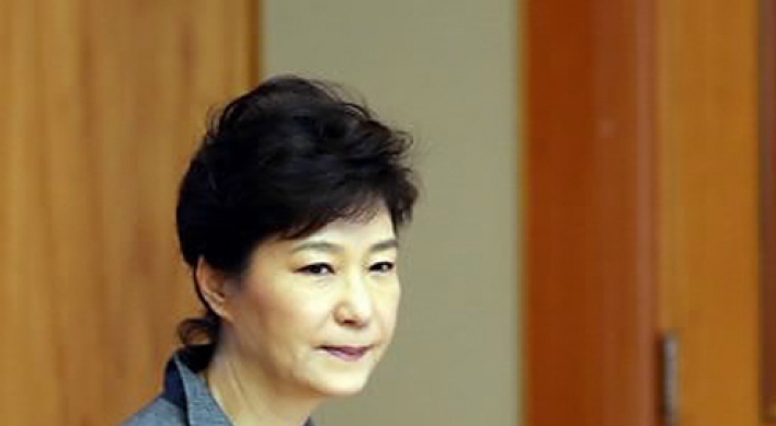 Prosecutors visit former Park aide's offices in corruption probe