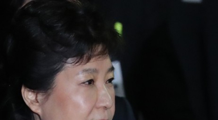 Businesses remain mum amid fears over Park’s arrest