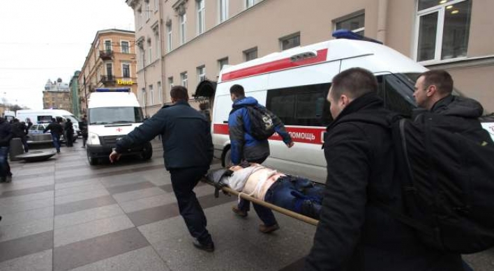 '10 dead' in St. Petersburg metro blast