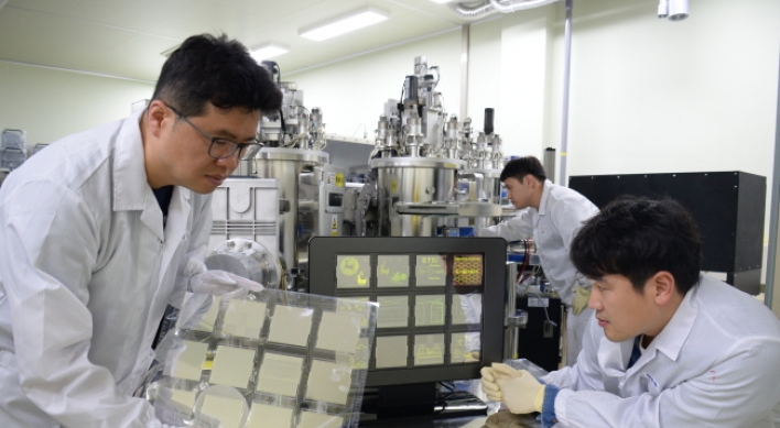 Korea first to use graphene to make OLED panel