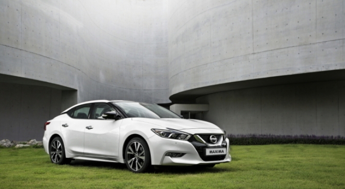 Nissan smartens up with Maxima