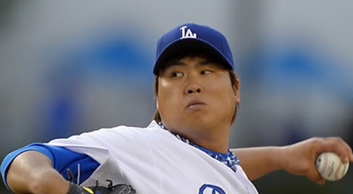 Dodgers' Ryu Hyun-jin collects 1st big league win since 2014