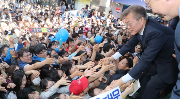 [Election 2017] Candidates enter final hours of campaigning