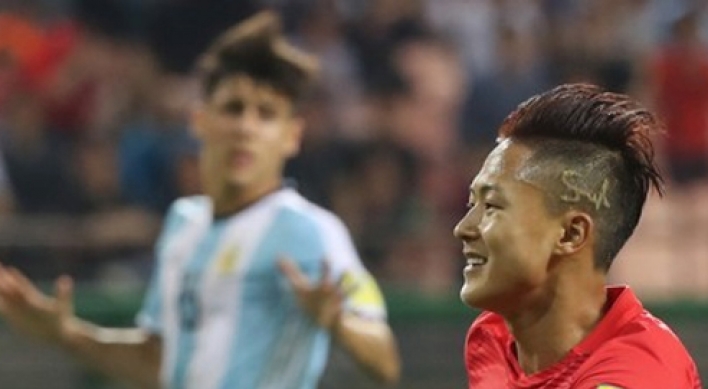 Barca prospect lifts Korea once again