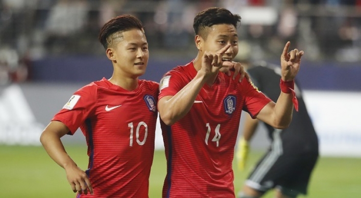 Korean midfielder puts team first ahead of personal glory