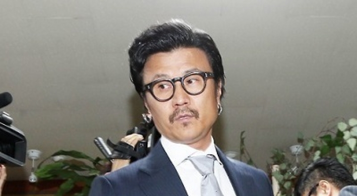 검찰, '사기·강제추행' 이주노에 징역 2년 구형
