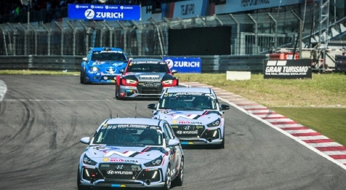 Hyundai i30N hot hatches complete race in Nurburgring