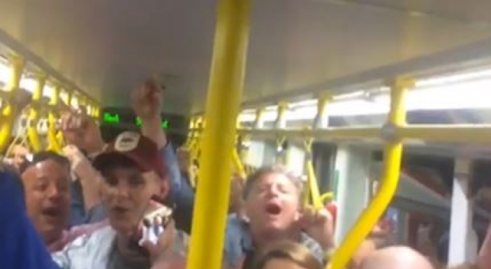 (영상) 테러 이후...감동의 영국 지하철