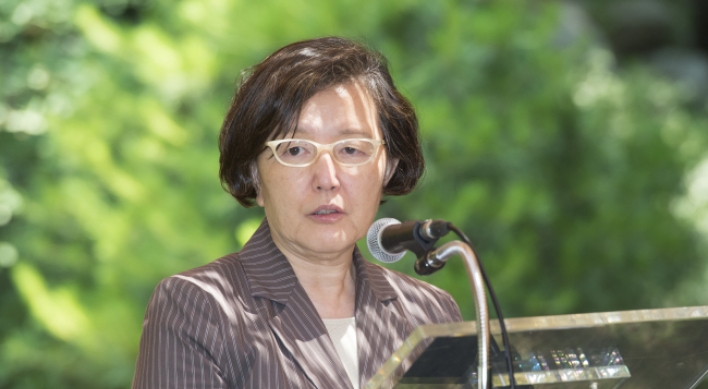 Ewha president vows open leadership