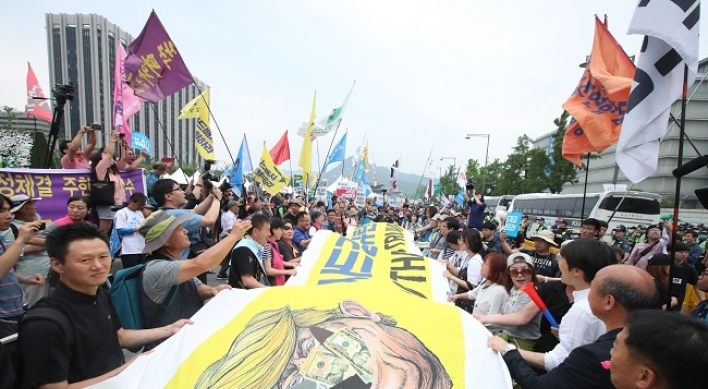 [From the scene] Trump, fury, misunderstanding drive THAAD protest