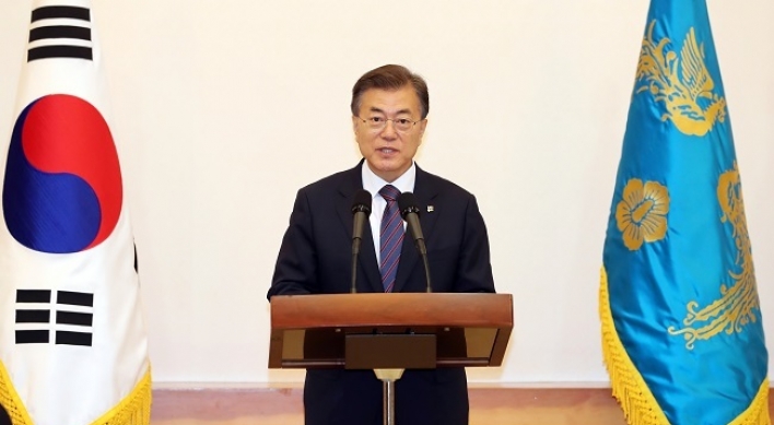 Moon says swift execution of extra budget only way to ensure recovery, growth