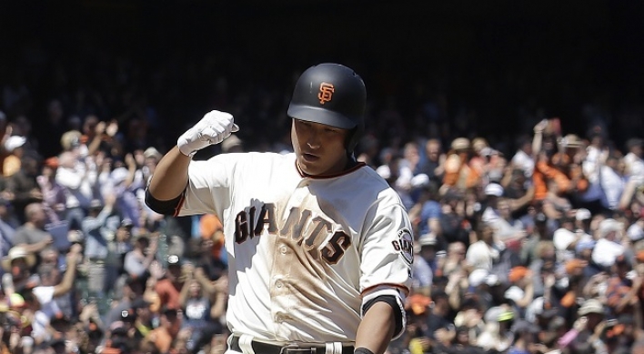 For Giants’ Hwang Jae-gyun, MLB debut means major payday