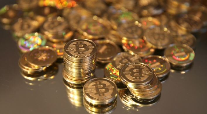 Bills move to give bitcoin legal grounds