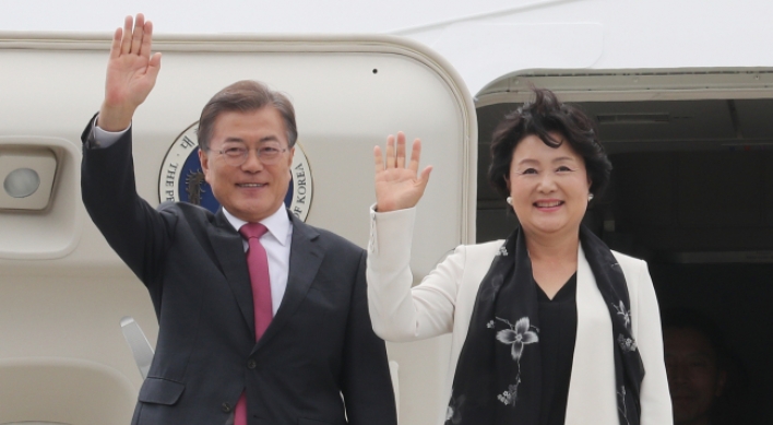 Moon arrives in Germany ahead of G-20