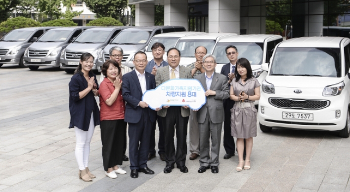 [Advertorial] Eximbank donates cars for multicultural centers