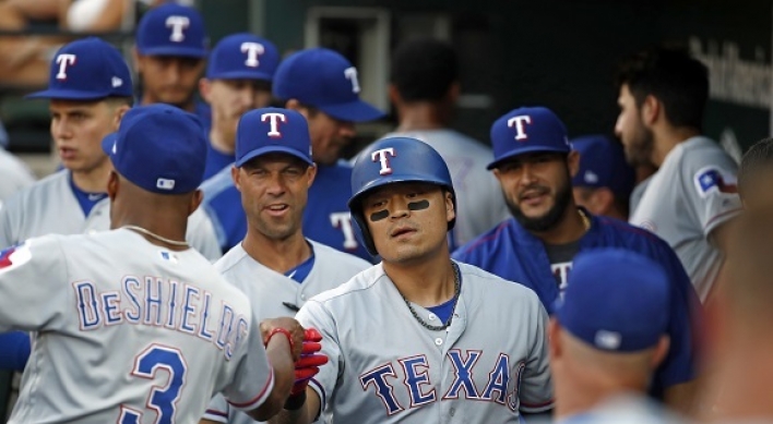 Choo reaches base 4 times, Rangers still fall to Orioles