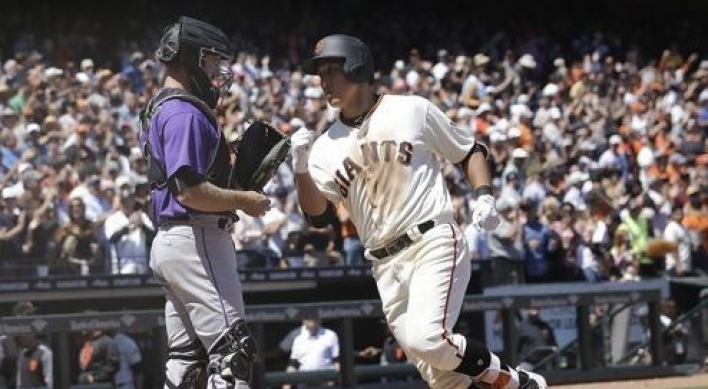 Giants demote slumping Korean to minors