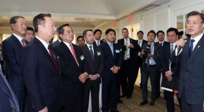 Moon to meet biz leaders this week