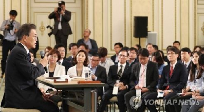 Moon's approval rating remains unchanged at 78 %