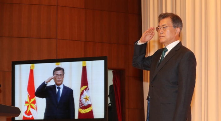 Moon reaffirms commitment to military reform, reinforcement