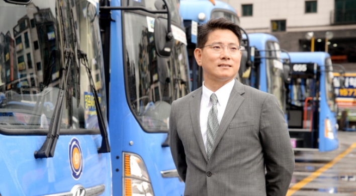 [코리아헤럴드인터뷰] ‘소녀상 버스’ 임진욱 대표, “국내 버스산업 왜곡돼…90%가 현대차”