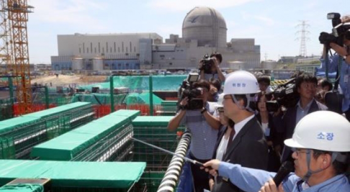 Support for resuming reactor construction rises: poll