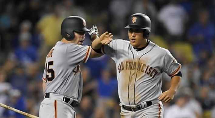 San Francisco Giants designate Hwang Jae-gyun for assignment: report