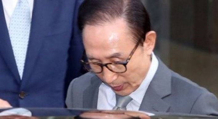 [Newsmaker] Prosecution opens probe into former leader Lee
