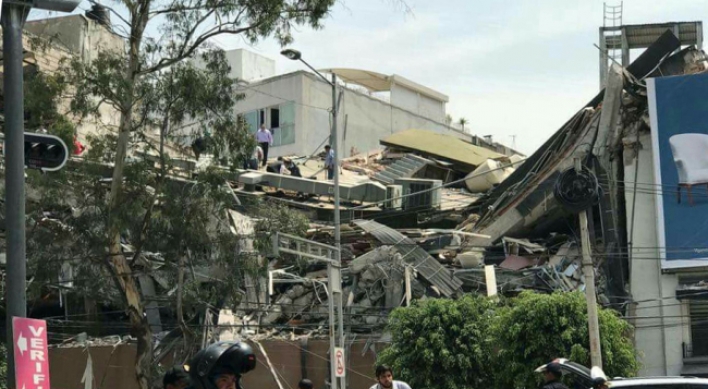 New earthquake, magnitude 6.1, shakes jittery Mexico