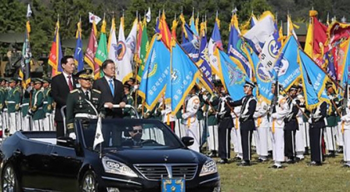 Korea shows off key weapons in Armed Forces Day event