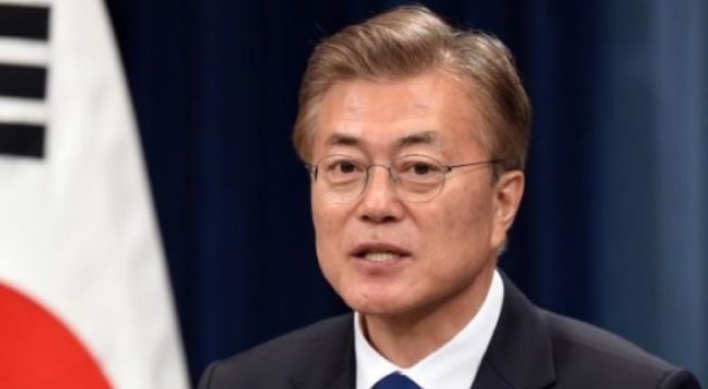 Moon's approval rating reaches five-week high on eased tension over N. Korea: poll