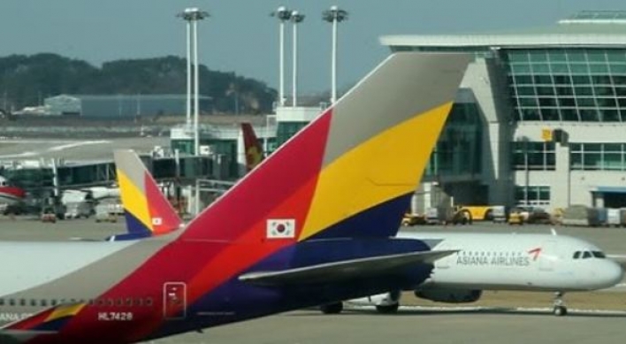Airlines to impose higher fuel surcharges on intl. routes next month