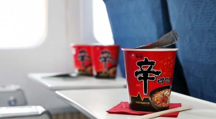 Nongshim to double ramen supplies to foreign carriers by 2020