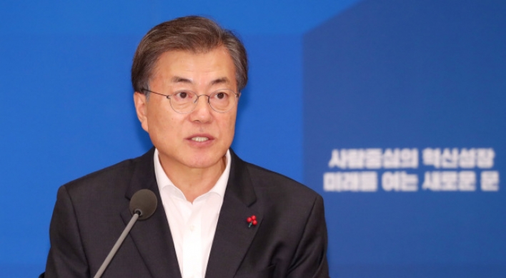 Moon urges govt to speed up projects for innovative growth