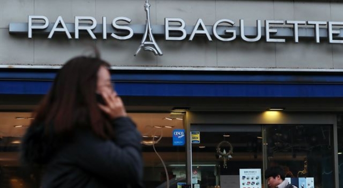 Court rules against Paris Baguette over baker hiring