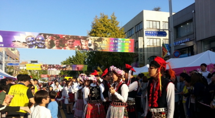 [Travel bits] Festivals, sights around Korea