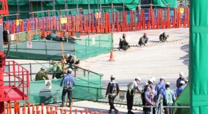 Nuclear reactor contractors demand over 100 bln won in compensation