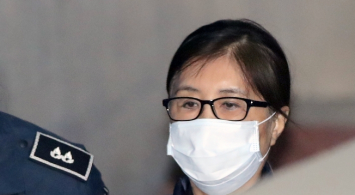 Prosecutors seek 25 years in prison for Choi Soon-sil