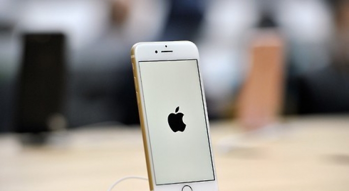 Hit by battery woes, Apple belatedly begins replacement discount