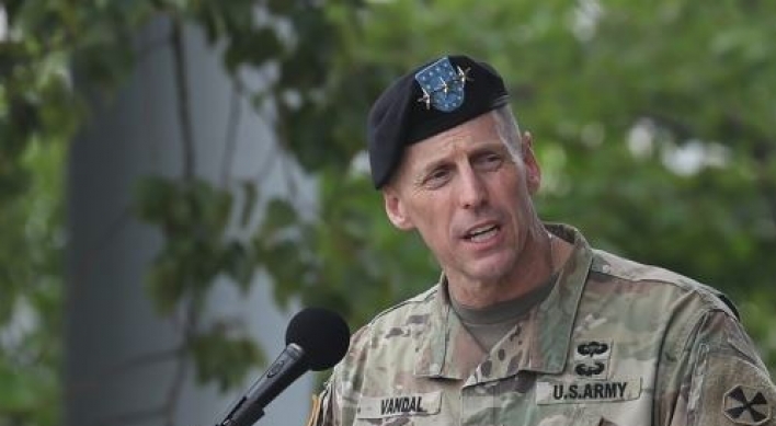 Outgoing US commander awarded medal for service in Korea