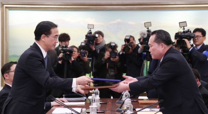 Koreas agree to military talks, NK confirms PyeongChang participation