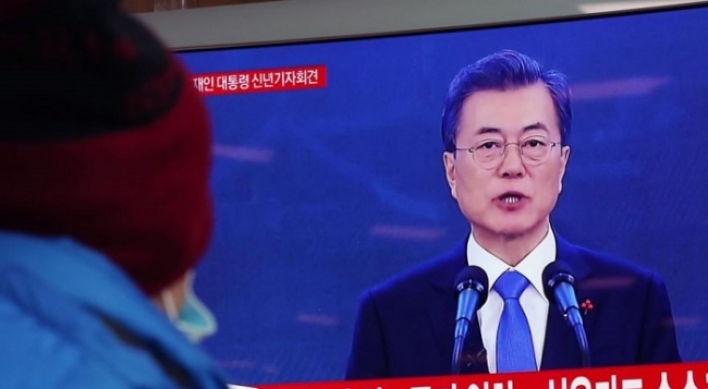 [Breaking] Moon says Seoul has no plans to ease sanctions on NK