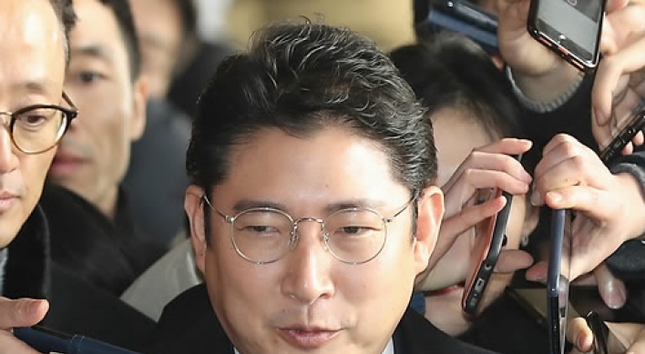 Hyosung chief indicted for embezzlement, breach of trust